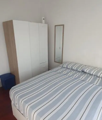 Проживание в семье Pequena Con Balcon Виго